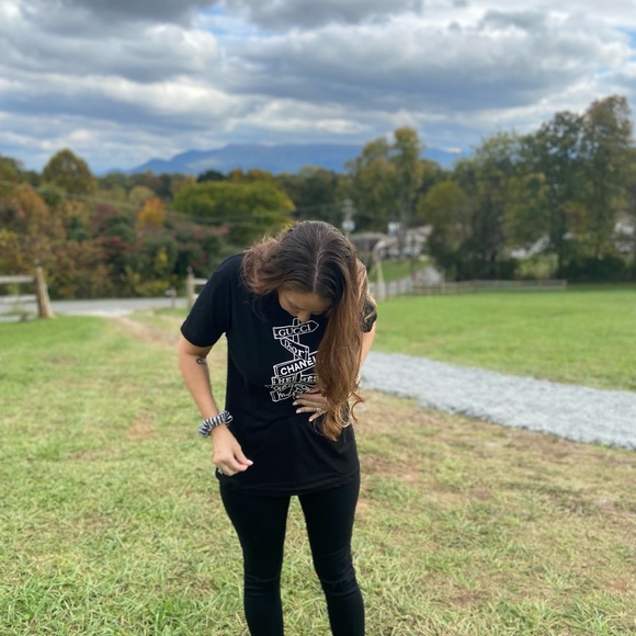 Designers tees - Picture 3 of 5